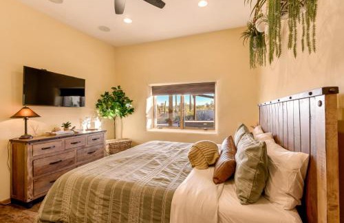 Tucson House | Peaceful Desert Retreat - Stunning Views - Pool Spa, Backyard, Music - Tucson !