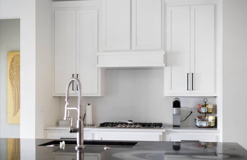 Bixby House | Peaceful Elegant Retreat