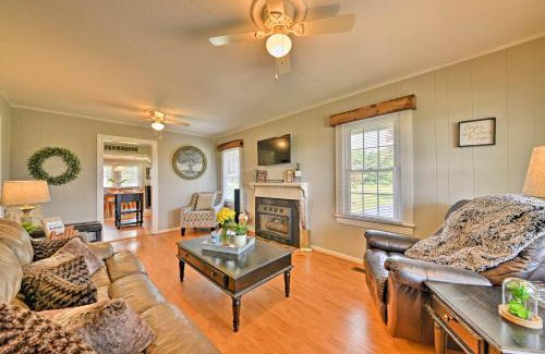 Elkin House | Peaceful Elkin Vacation Rental about 17 Mi to Mt Airy!