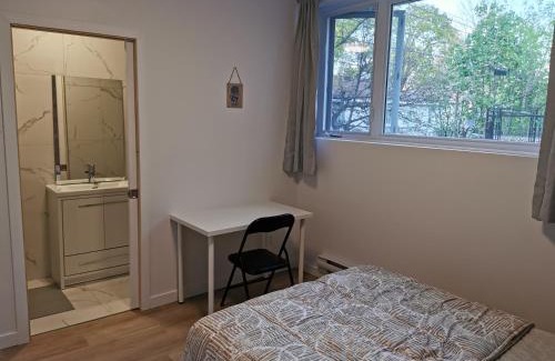 Parc Extension House | Peaceful Enlightened Stay