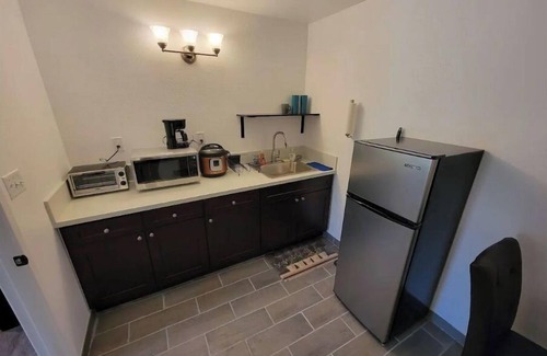 Lancaster House | Peaceful Entire Studio with Full Bath/Kitchenette