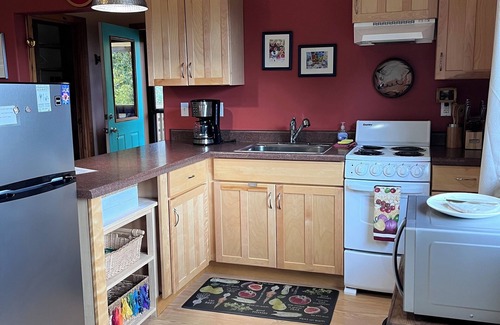 Sedro-Woolley Apartment | Peaceful Escape. Stay at "Fig Tree Suite"