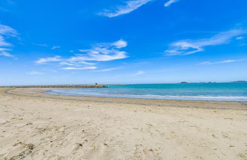 Eureka House | Peaceful Eureka Beach Cottage with 30-Foot Dock
