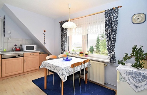 Seligenthal Apartment | Peaceful Family Base in Floh