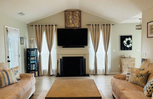 Goose Creek House | Peaceful family friendly environment