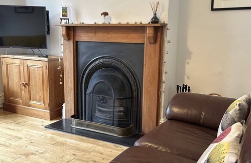 Horfield House | Peaceful Family Retreat near Gloucester Road