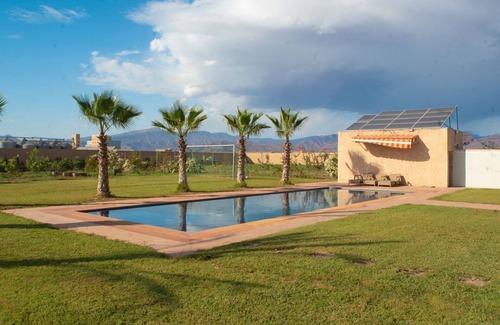 Eddir Villa | Peaceful Family Villa : Pool Farm Mountain View
