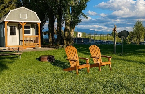 Lynden Cabin | Peaceful Farm Escape | Cozy + Hot Tub