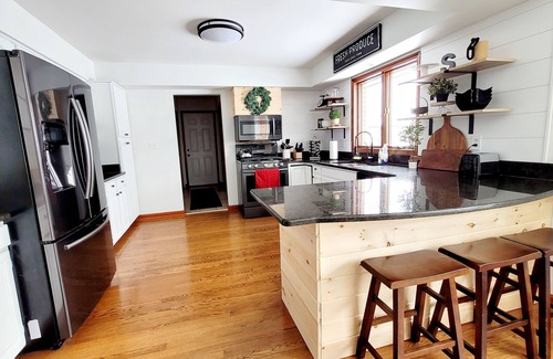 Allenton House | Peaceful Farmhouse & Trails