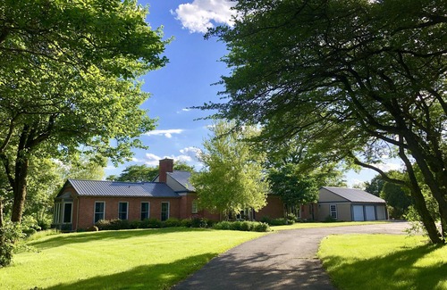Clare House | Peaceful Farmland Getaway