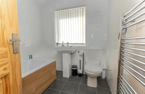 Filton House | Peaceful Filton retreat w/fenced garden