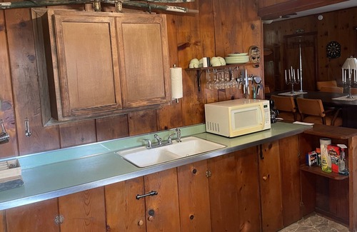 Cross Lanes Cabin | Peaceful fishin’ camp on a lake, bring your dog, and fishing pole.