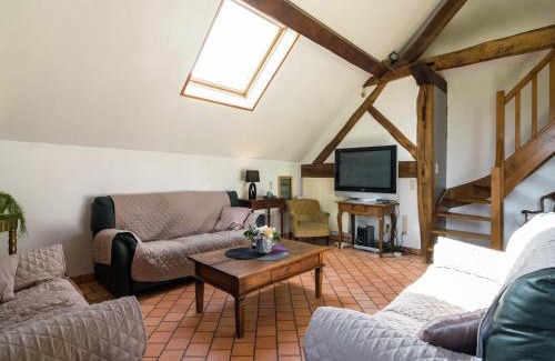 Walcourt House | Peaceful Fontenelle Farmhouse