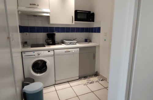 Cheray House | Peaceful Apartment in St. Georges d’Oléron with Pool, Close to Market and Shops