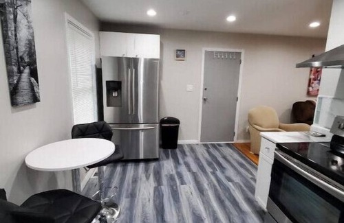 Austintown House | Peaceful fresh air in best neighborhood n