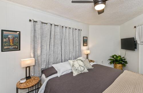 Arden House | Peaceful, fun, & funky round home with pool table