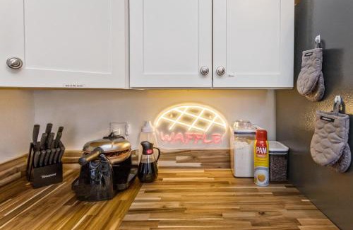 Arden House | Peaceful, fun, & funky round home with pool table