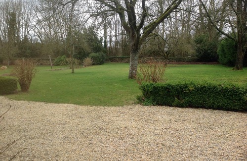 Domfront en Poiraie Cottage | Peaceful Gardener's Cottage