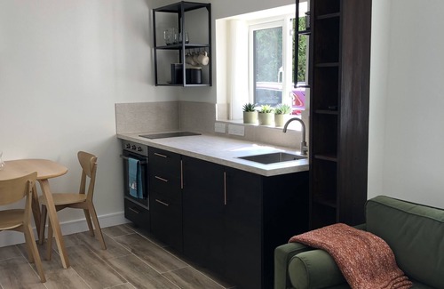 Goring Apartment | Peaceful garden retreat in stunning, popular countryside village.