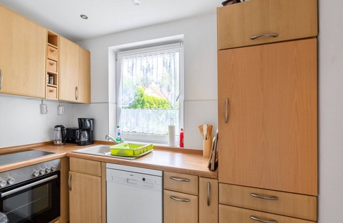Gittersee Apartment | Peaceful Garden Flat in Dresden