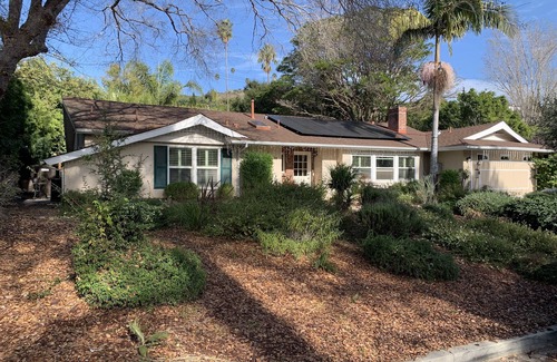 Santa Barbara Apartment | Peaceful Garden Studio For Low-Key Guests - All Pets Welcome!