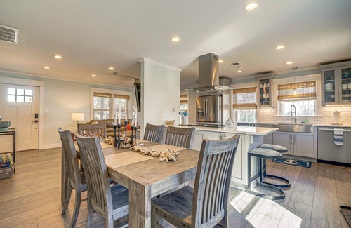 Wrightsville Beach House | Peaceful Getaway Close to Loop, Beach, Dining