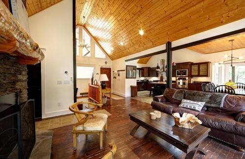 Piney Creek Cabin | Peaceful getaway at a beautiful cabin in the NC mountains!