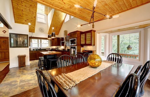 Piney Creek Cabin | Peaceful getaway at a beautiful cabin in the NC mountains!