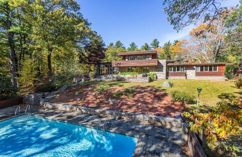 Northborough Cottage | Peaceful Getaway Cottage on grounds of historic mid-century gem