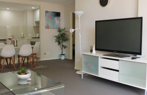 Waitara Apartment | Peaceful getaway from the city