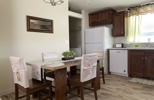 Santa Rita House | Peaceful getaway in one of the stunning landscapes of Montana