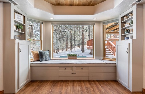 Bailey Cabin | Peaceful getaway in the woods with fully fenced yard- Pet friendly!