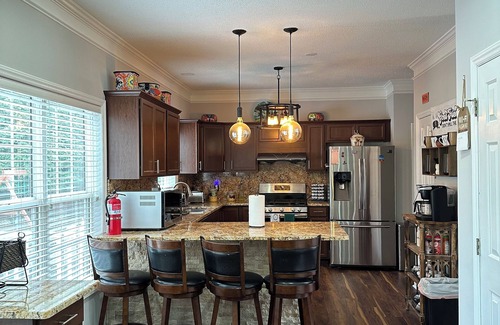 Greensboro House | Peaceful Getaway Minutes from PTI Airport