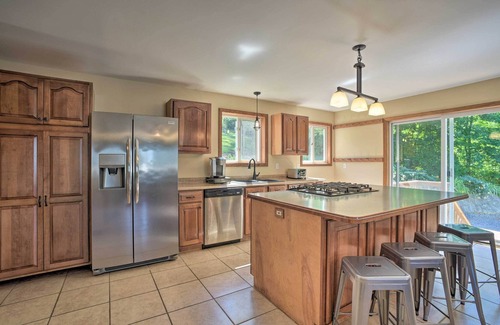 Wells Cottage | Peaceful Getaway w/ Lake Access Near Hiking!