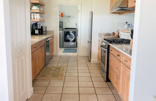 Davis House | Peaceful Getaway with Amazing Views - Cape Lookout & Beaufort nearby - SLEEPS 8