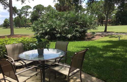 Hunt Club House | Peaceful GOLF COURSE View Club Cottage