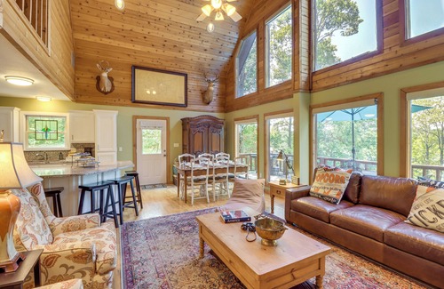 Greers Ferry Cabin | Peaceful Greers Ferry Cabin w/Deck & Lake View!