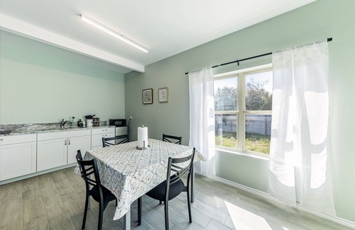Hutto House | Peaceful Harvest Home in Hutto