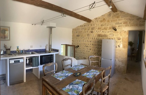 Salon-de-Provence House | Peaceful Haven in the Countryside