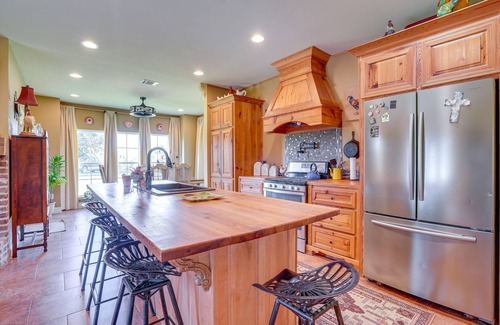 Claiborne Parish House | Peaceful Haynesville Vacation Rental w/Yard!