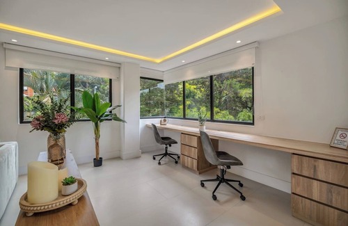 El Tesoro Apartment | * Peaceful Heaven: 2.5 Bath+2 Bed