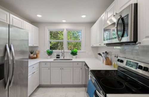 Stafford House | Peaceful Hideaway in the Heart of It All!