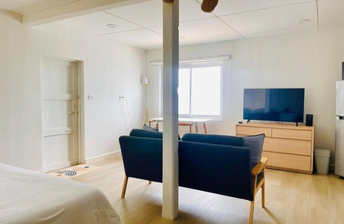Mae Nam Apartment | Peaceful Hideaway with Stunning View Beach Access