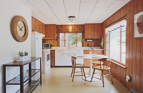 Higgins Lake House | Peaceful Higgins Lake Retreat