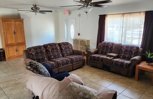 Near North Valley House | Peaceful Historic Stay Near Downtown for Traveling Nurses Professionals Couples