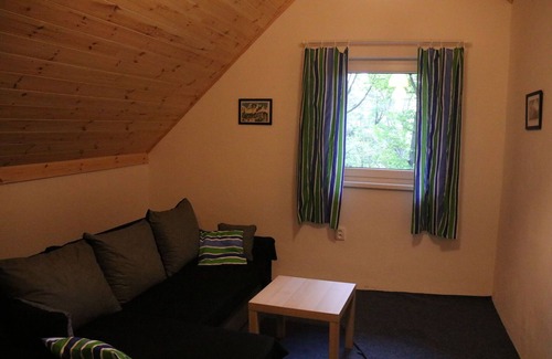 Holin House | Peaceful Holiday Home in Holín with Garden