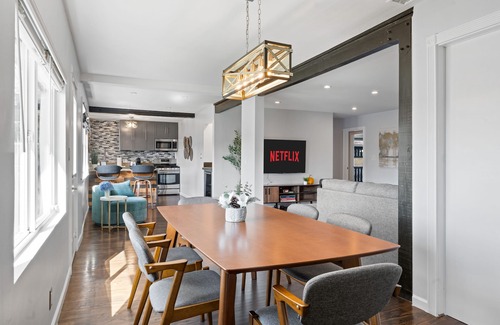 Fullerton House | Peaceful Home 5 Miles To Disneyland Tesla Charger 3 Bedroom Fullerton