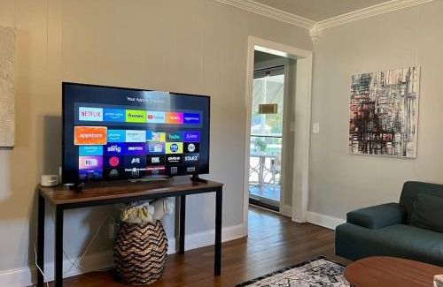 Huntsville Apartment | Peaceful home in downtown Huntsville with nice back patio!