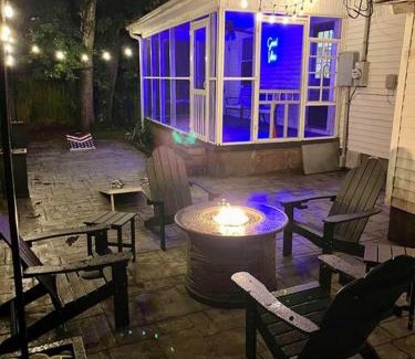 Huntsville Apartment | Peaceful home in downtown Huntsville with nice back patio!