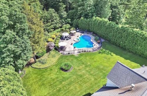 Belchertown House | Peaceful Home Near Umass Amherst